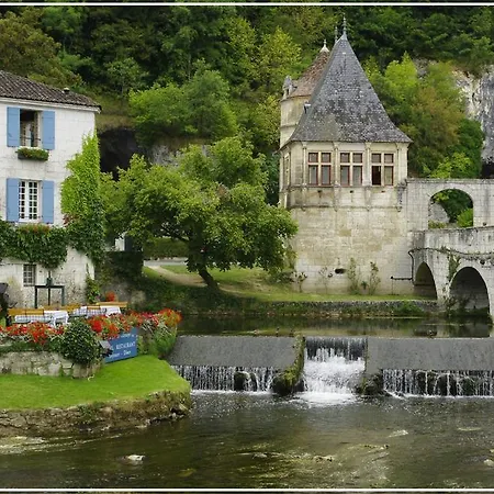 Bed & Breakfast Le Manoir De Douchapt