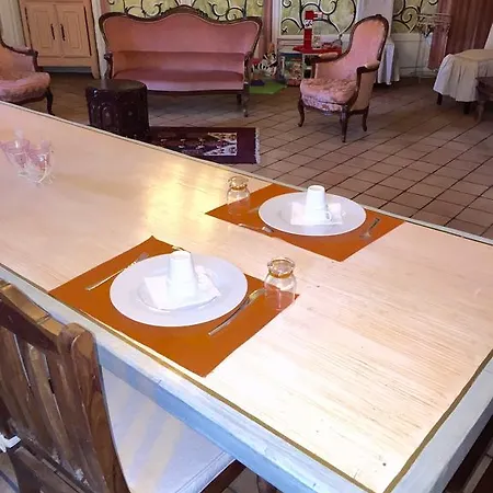 Bed & Breakfast Le Manoir De Douchapt *